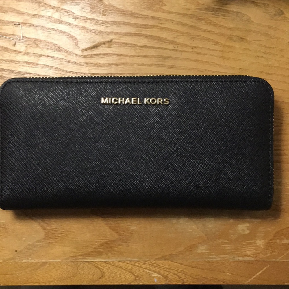 Michael Kors wallet